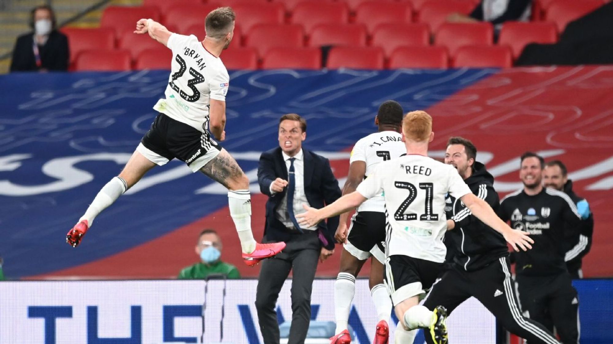 浦女足在面 浦女足在面