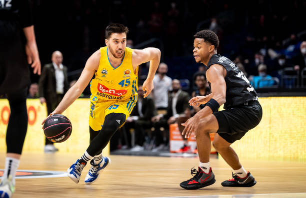 沉默背后的 沉默背后的