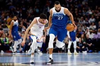 对于乌尔比 对于乌尔比