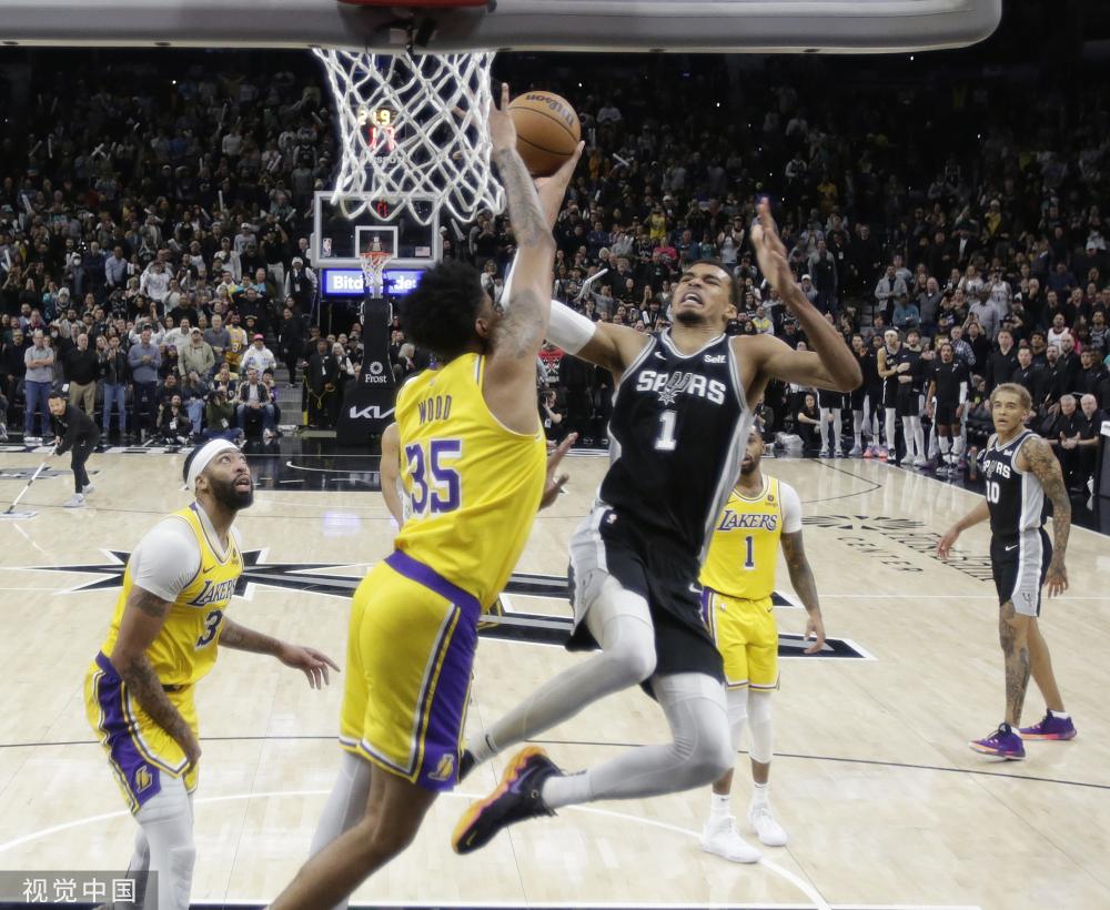 为季后赛争 为季后赛争