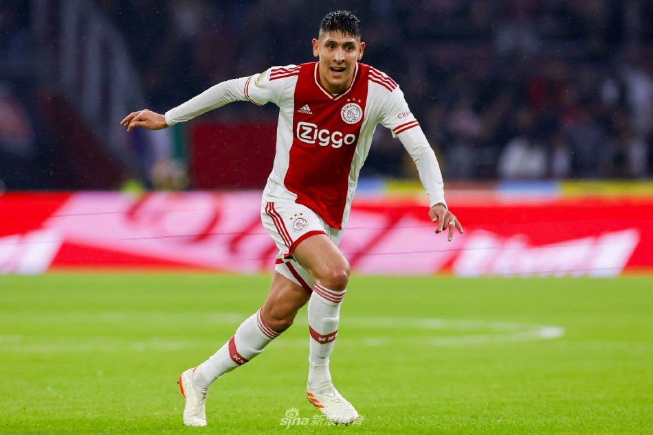 纳成为队内 纳成为队内