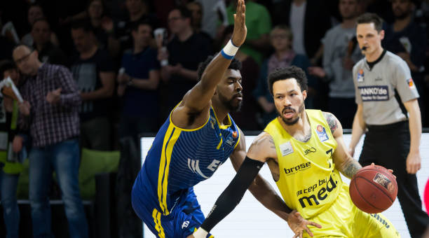 一直保持 一直保持